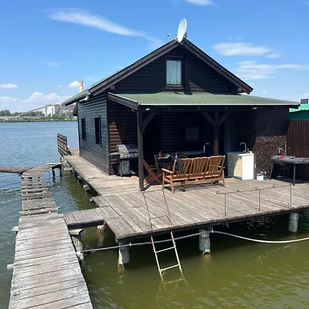 Bokodi üdülő és Horgászházak *